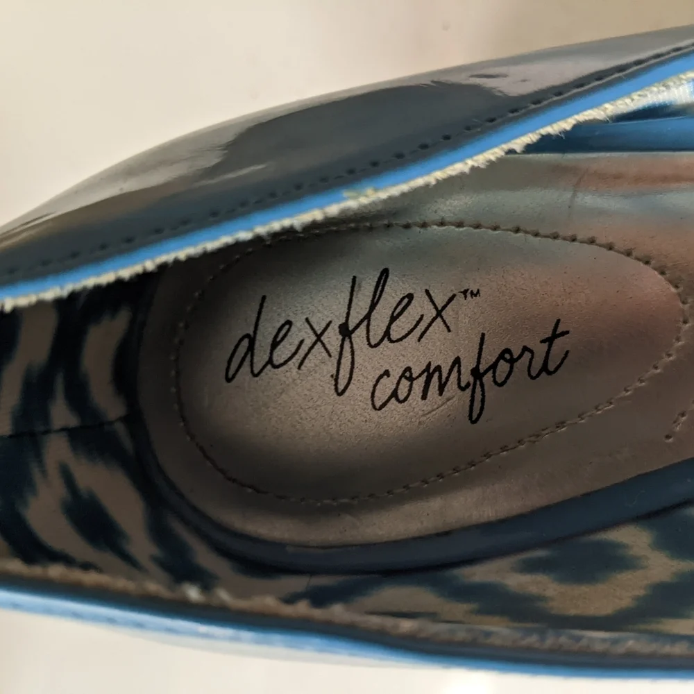 Dexflex Comfort Women's Blue Peep Toe Platform Wedge Sandals Size 7W
